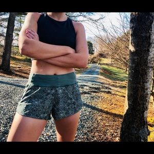 Outdoor Voices Hudson 2.5 shorts